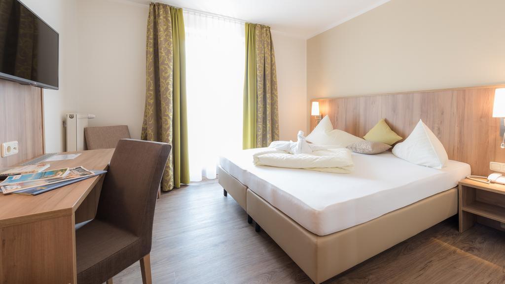 סנט קנזיאן Hotel Marko מראה חיצוני תמונה